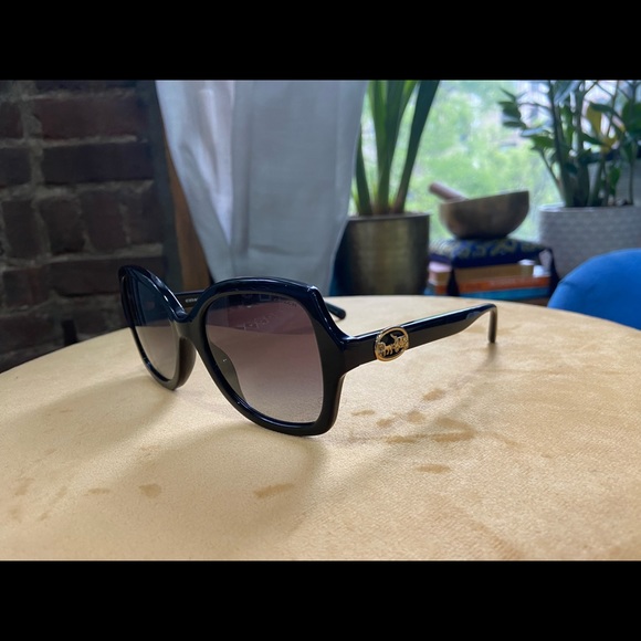 Coach sunglasses with case - Picture 3 of 10